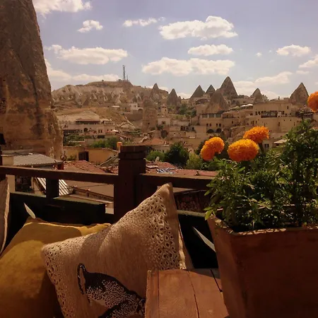 Hotel Oriental Cave